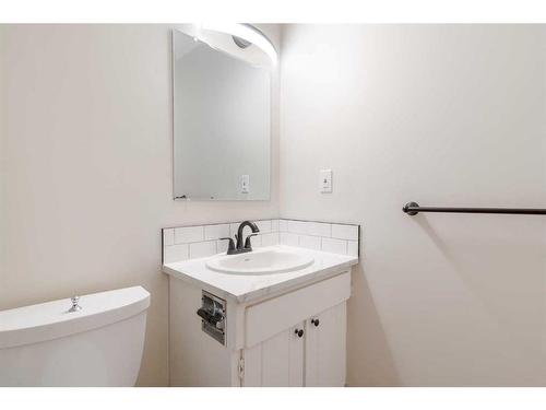 5617 60 Avenue, Red Deer, AB - Indoor Photo Showing Bathroom