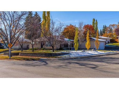 219 Northmount Drive Nw, Calgary, AB - Outdoor