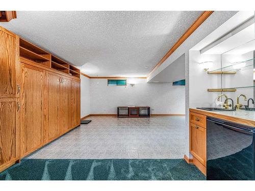 219 Northmount Drive Nw, Calgary, AB - Indoor