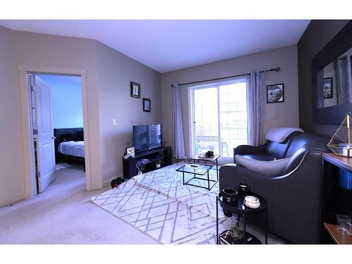 1410-5605 Henwood Street Sw, Calgary, AB - Indoor Photo Showing Bedroom