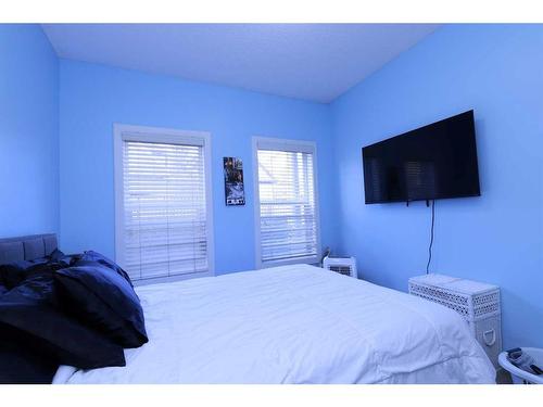 1410-5605 Henwood Street Sw, Calgary, AB - Indoor Photo Showing Bedroom