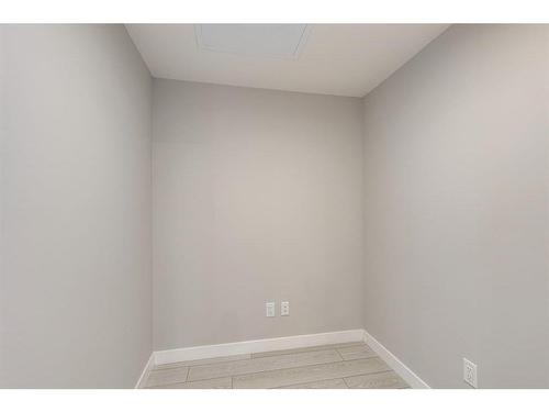 1120-395 Skyview Parkway Ne, Calgary, AB - Indoor Photo Showing Other Room