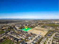 36 Elmont Drive SW Calgary, AB T3H 3X5