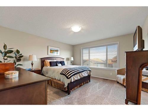 78 Brightonwoods Grove Se, Calgary, AB - Indoor Photo Showing Bedroom