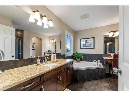 78 Brightonwoods Grove Se, Calgary, AB - Indoor Photo Showing Bathroom