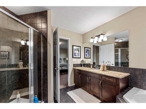 78 Brightonwoods Grove Se, Calgary, AB - Indoor Photo Showing Bathroom