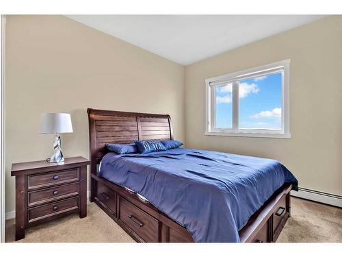 309-214 Sherwood Square Nw, Calgary, AB - Indoor Photo Showing Bedroom