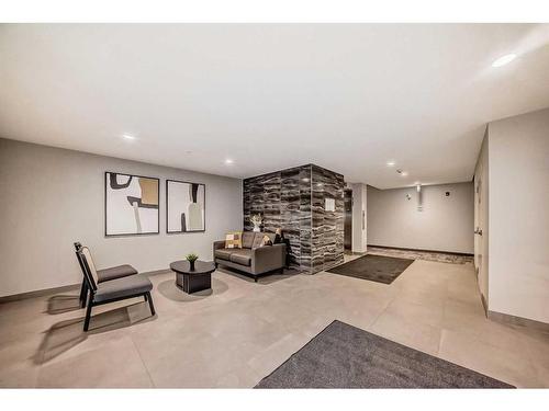 109-150 Shawnee Square Sw, Calgary, AB - Indoor