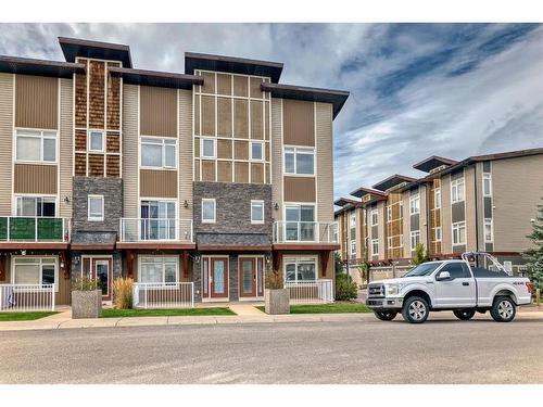 7 Skyview Point Link, Calgary, AB - Outdoor With Facade