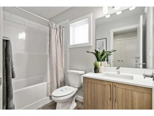 319 Homestead Drive Ne, Calgary, AB - Indoor Photo Showing Bathroom