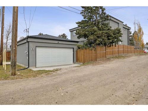 3327 44 Street Sw, Calgary, AB - Outdoor