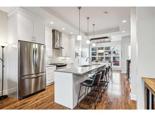 3327 44 Street Sw, Calgary, AB - Indoor Photo Showing Kitchen With Upgraded Kitchen