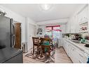 927 Renfrew Drive, Calgary, AB  - Indoor Photo Showing Kitchen 