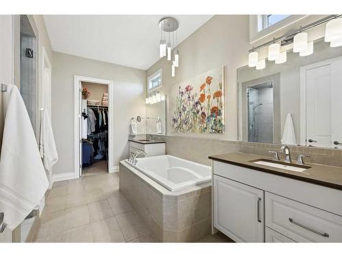 121 Spring Water Close, Heritage Pointe, AB - Indoor Photo Showing Bathroom