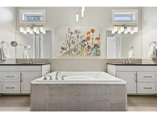 121 Spring Water Close, Heritage Pointe, AB - Indoor Photo Showing Bathroom