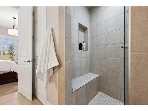 121 Spring Water Close, Heritage Pointe, AB - Indoor Photo Showing Bathroom