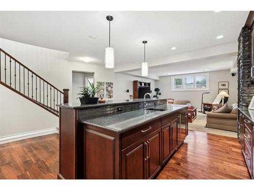 121 Spring Water Close, Heritage Pointe, AB - Indoor Photo Showing Kitchen