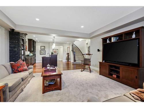 121 Spring Water Close, Heritage Pointe, AB - Indoor Photo Showing Living Room