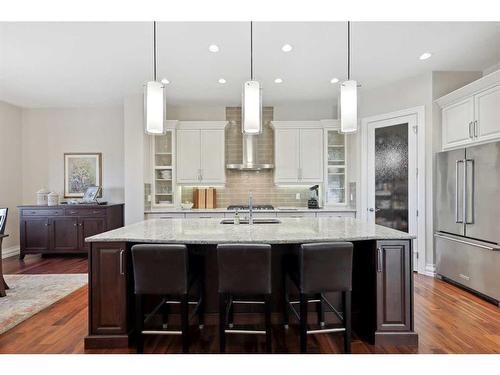 121 Spring Water Close, Heritage Pointe, AB - Indoor Photo Showing Kitchen With Upgraded Kitchen