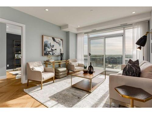 706-8505 Broadcast Avenue Sw, Calgary, AB - Indoor Photo Showing Living Room