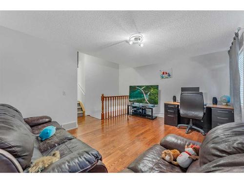 278 Bridleridge Way Sw, Calgary, AB - Indoor