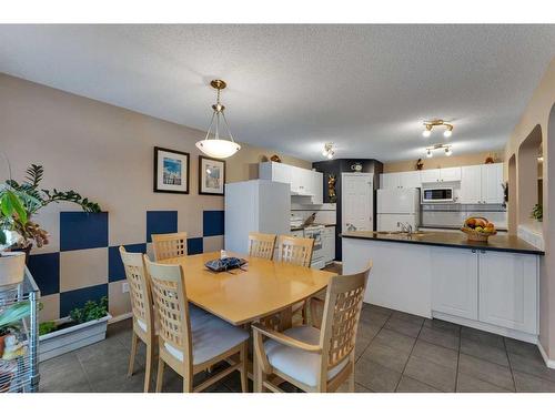 15 Saddletree Drive Ne, Calgary, AB - Indoor Photo Showing Dining Room