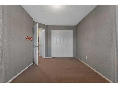 15 Saddletree Drive Ne, Calgary, AB - Indoor Photo Showing Other Room