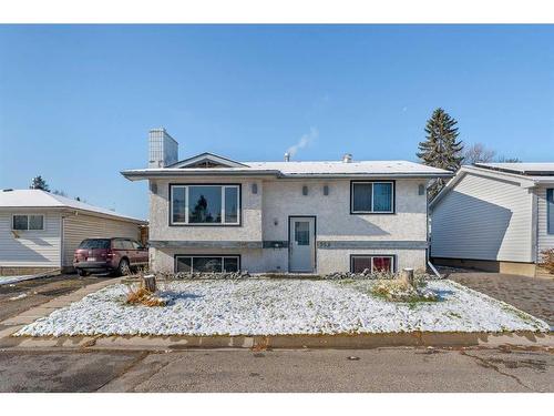 352 Lysander Place Se, Calgary, AB - Outdoor