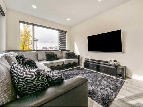 2700 46 Street South, Lethbridge, AB - Indoor Photo Showing Living Room