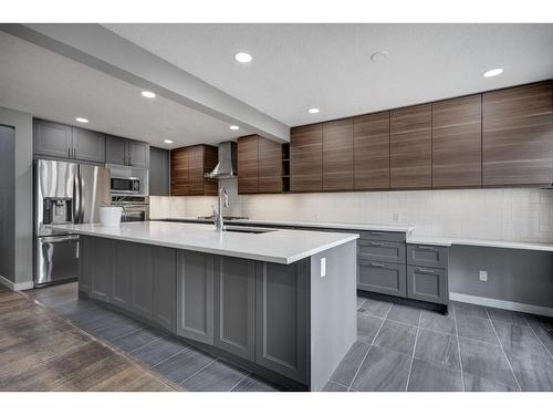 9552 21 Street Se, Calgary, AB - Indoor Photo Showing Kitchen With Stainless Steel Kitchen With Upgraded Kitchen