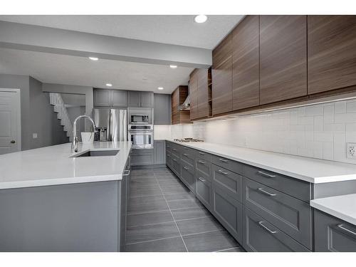 9552 21 Street Se, Calgary, AB - Indoor Photo Showing Kitchen With Upgraded Kitchen