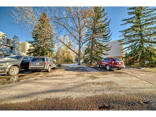 512-3500 Varsity Drive Nw, Calgary, AB - Outdoor