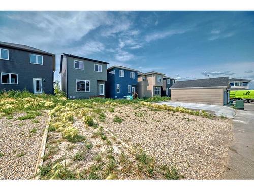 22 Amblehurst Way Nw, Calgary, AB - Outdoor