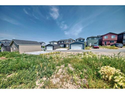 22 Amblehurst Way Nw, Calgary, AB - Outdoor