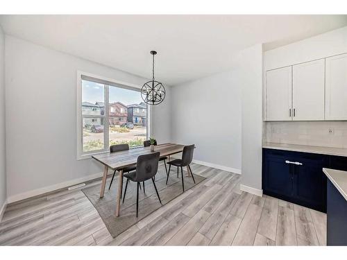 22 Amblehurst Way Nw, Calgary, AB - Indoor Photo Showing Dining Room