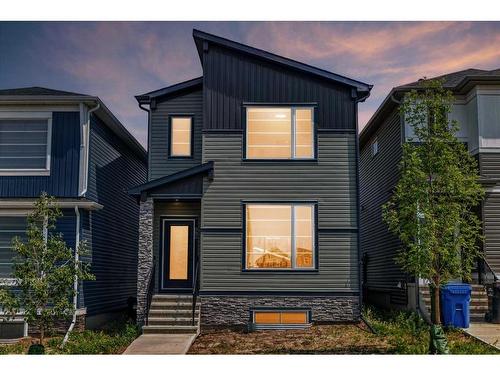 22 Amblehurst Way Nw, Calgary, AB - Outdoor