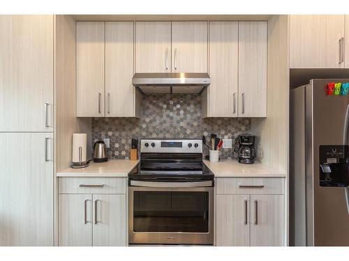 1936 26A Street Sw, Calgary, AB - Indoor Photo Showing Kitchen