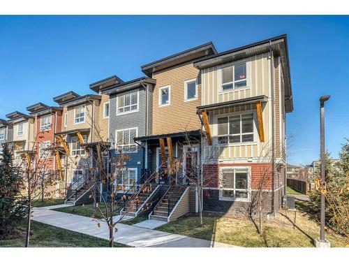 49 Walgrove Plaza Se, Calgary, AB - Outdoor With Facade