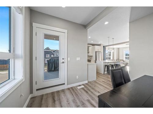 49 Walgrove Plaza Se, Calgary, AB - Indoor