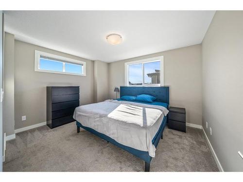 49 Walgrove Plaza Se, Calgary, AB - Indoor Photo Showing Bedroom