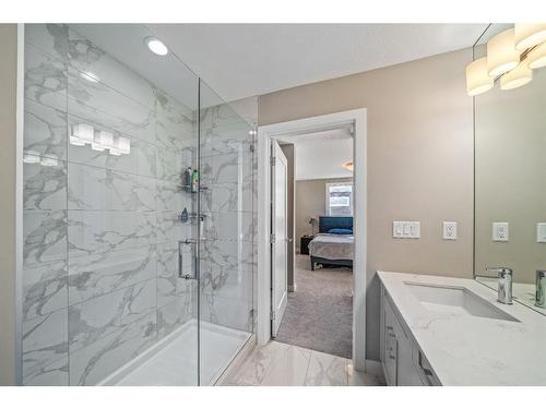 49 Walgrove Plaza Se, Calgary, AB - Indoor Photo Showing Bathroom