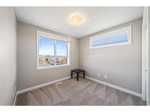 49 Walgrove Plaza Se, Calgary, AB - Indoor