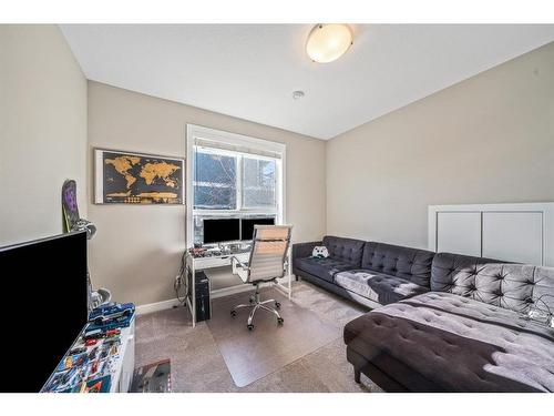 49 Walgrove Plaza Se, Calgary, AB - Indoor