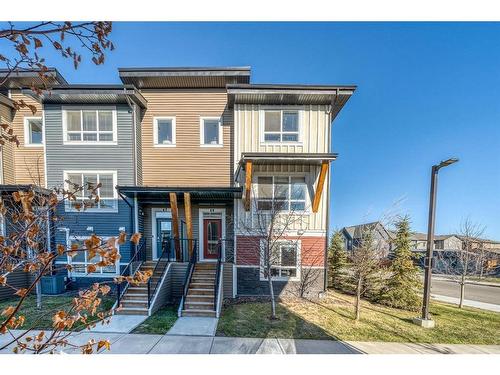 49 Walgrove Plaza Se, Calgary, AB - Outdoor With Facade