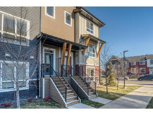 49 Walgrove Plaza Se, Calgary, AB - Outdoor With Facade