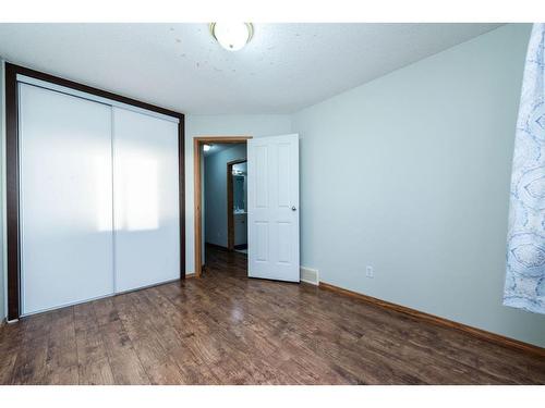 228 Martinvalley Crescent Ne, Calgary, AB - Indoor Photo Showing Other Room