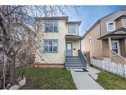 228 Martinvalley Crescent NE Calgary, AB T3J 4L6