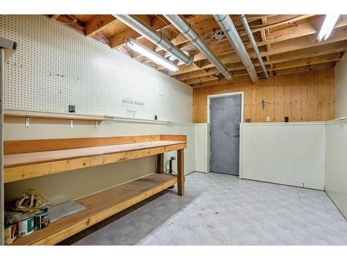 5131 Veronica Road Nw, Calgary, AB - Indoor Photo Showing Basement