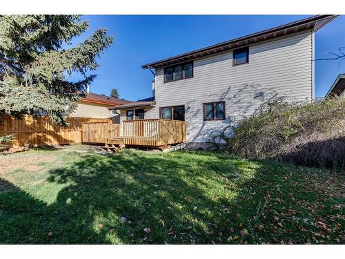 7 Woodmont Way Sw, Calgary, AB - Outdoor