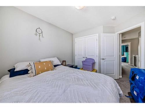 148 Howse Avenue Ne, Calgary, AB - Indoor Photo Showing Bedroom